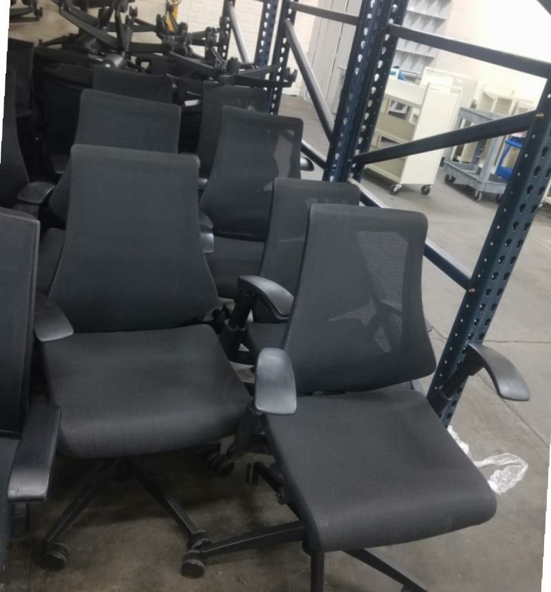 * * BLACK MESH OFFICE CHAIRS * * can deliver