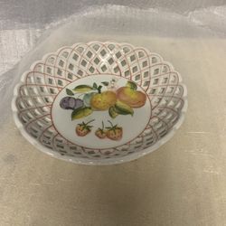 Vintage Reticulated Porcelain Fruit Bowl Hand Painted Fruit Motif Ceramic 7” Dia