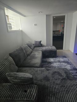 2 mth old Sectional must go