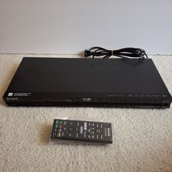 Sony BDP-S580 Blu-ray DVD Player With WIFI, Remote,  ACCord