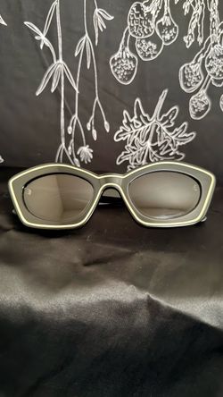 🖤 Marni Cat-Eye Sunglasses 🖤