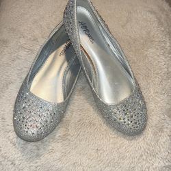 Hot Cakes Orleans Ballet Flats In Silver Glitter With Rhinestones Size 8W