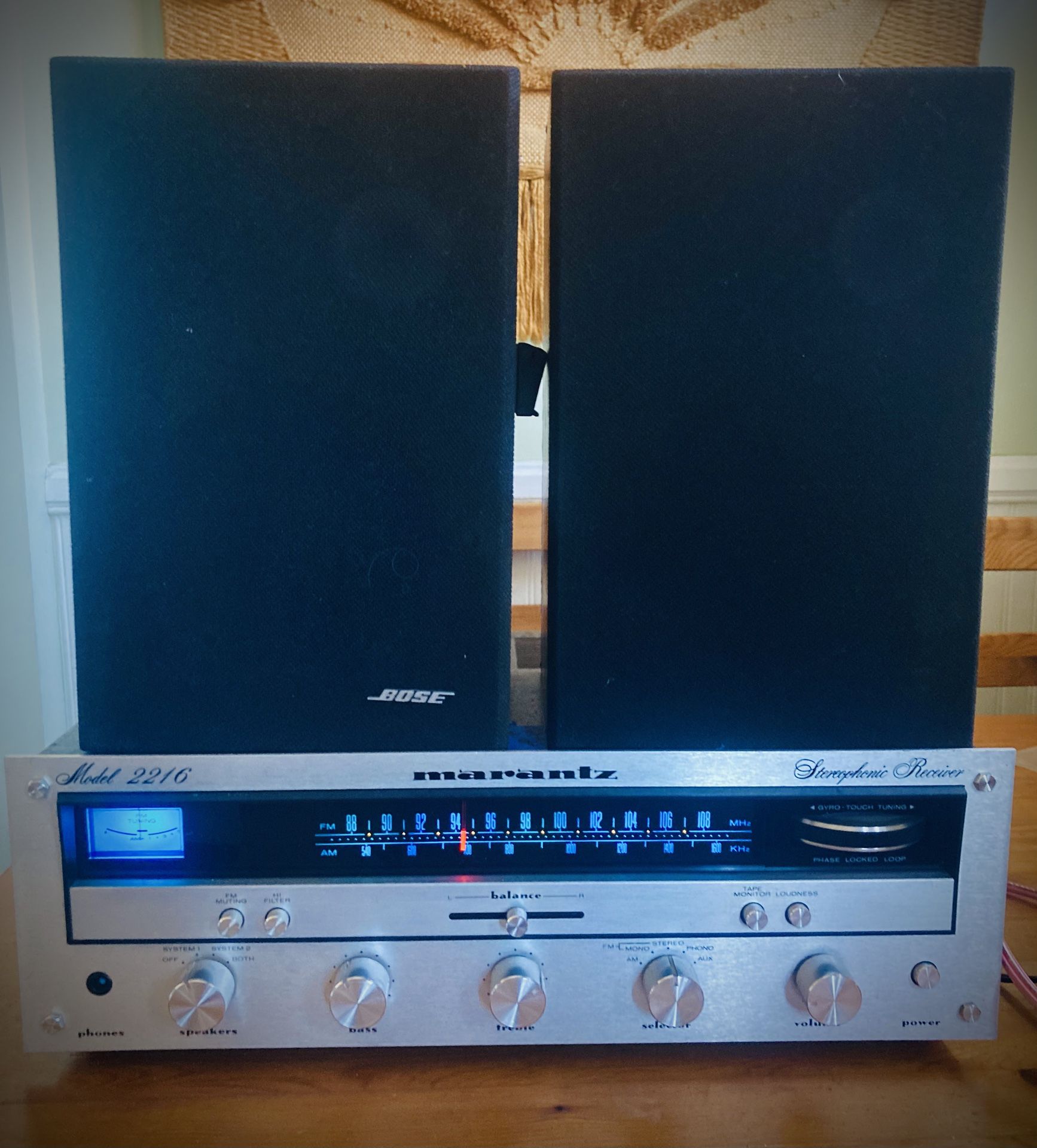 Bose home stereo speakers