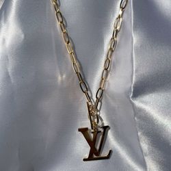 Pendant Necklace