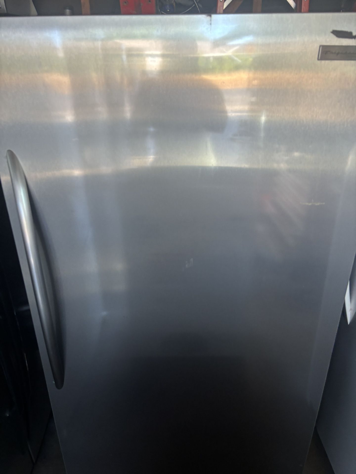 Frigidaire Refrigerator Will Deliver