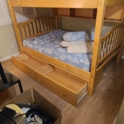 bunk bed 