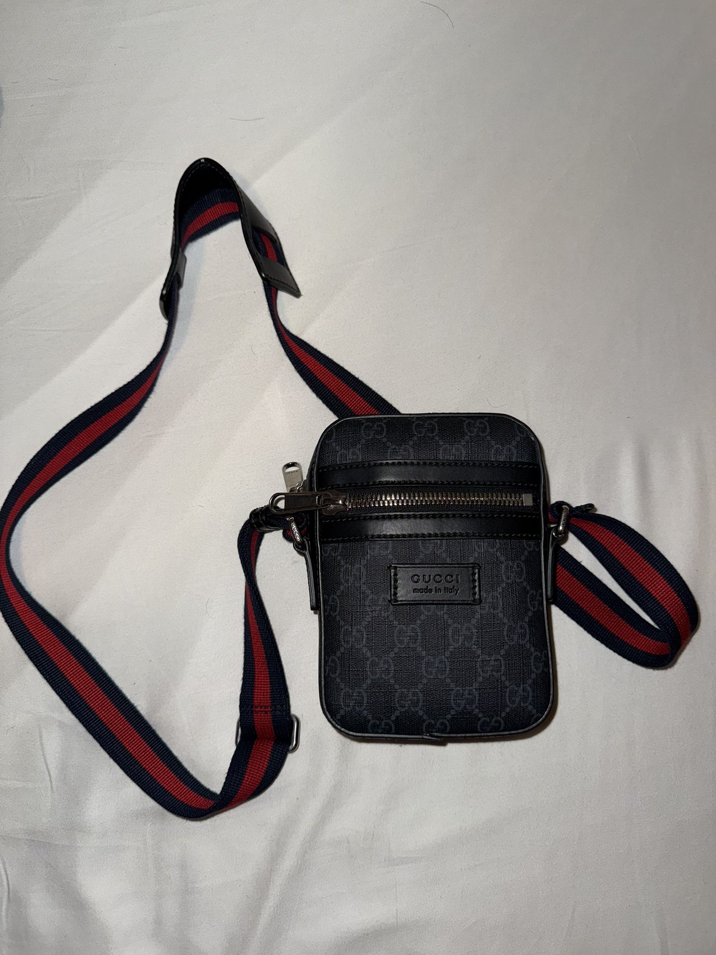 Gucci messenger bag