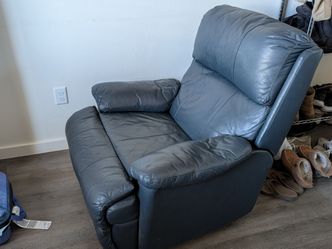 Leather Lazyboy Recliner couch