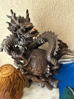 Dragon decor