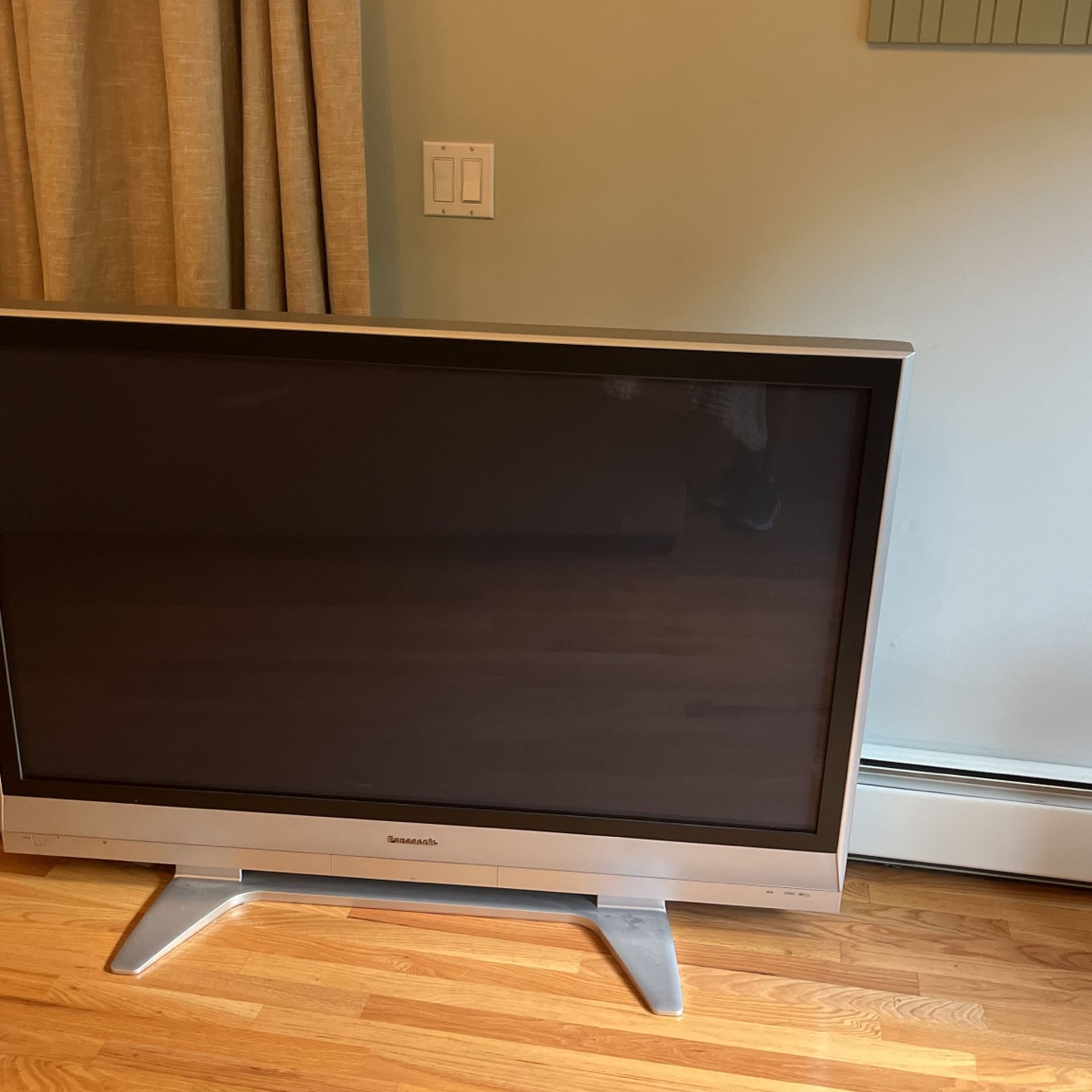 58” TV