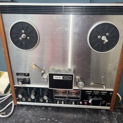 TEAC A-3300 Reel To Reel Tape Recorder Powers On Spins AS IS for Repair