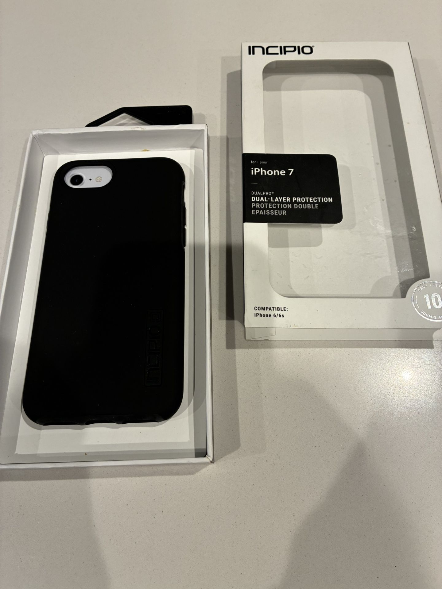 Incipio iPhone 7, black cell phone case