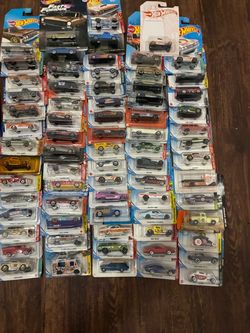 Buy 5 hot wheels for 25$ and receive a fre most are 80s and inder.