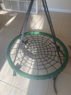 Nest Swing for Backyard Playset