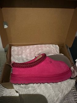 UGG pink tazz