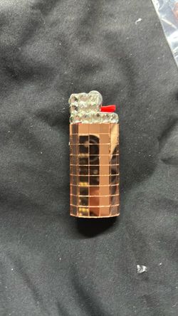 Rose gold mirror tile covered mini bic
