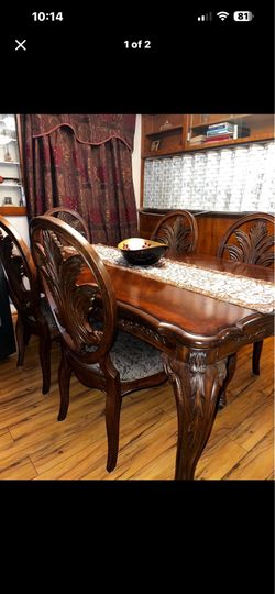 Dining table for sale in Hollywood, CA
