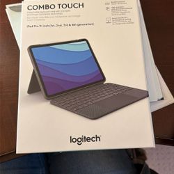 Logitech Combo Touch iPad Pro 11-inch (1st, 2nd, 3rd, 4th gen)