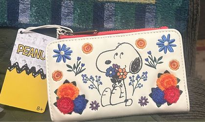 Peanuts Snoopy Floral Zip Wallet