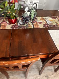 SOLID WOOD DINING TABLE