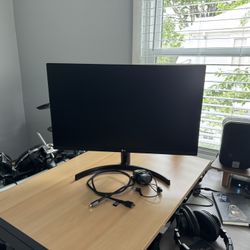 LG 27” Monitor (QHD - 2560 x 1440)