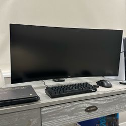 34” 21:9 QHD UltraWide™ Curved Monitor with 1ms MBR, HDR10, 160Hz Refresh Rate & AMD FreeSync™ Premium