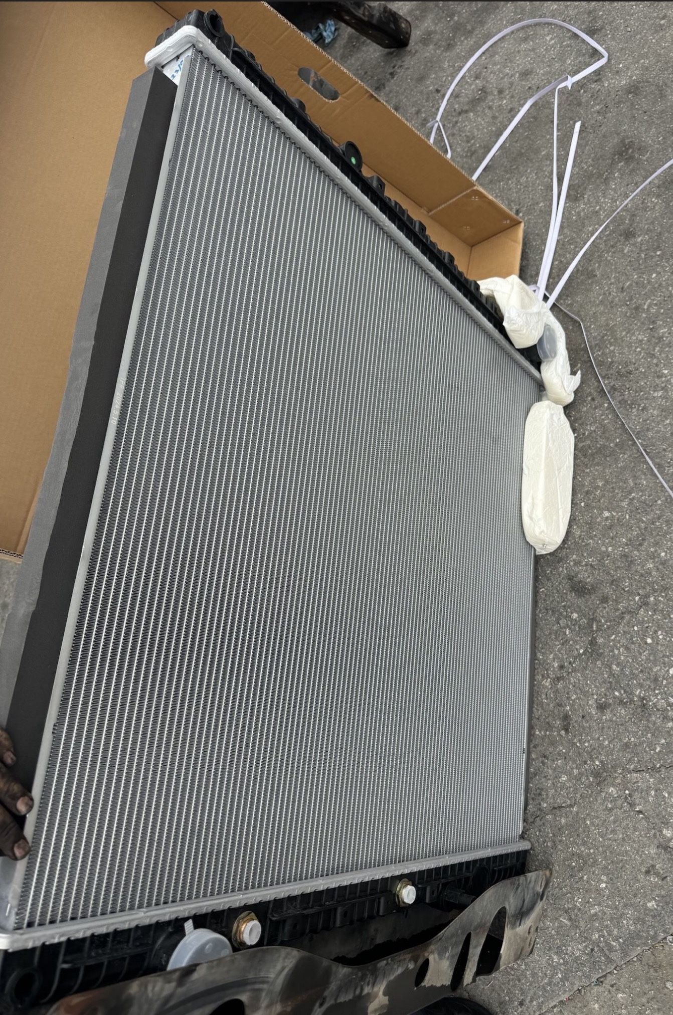 Radiator for Freightliner Cascadia (2014 -2017) 113/125