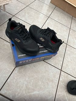 Skechers  women’s steel toe shoes