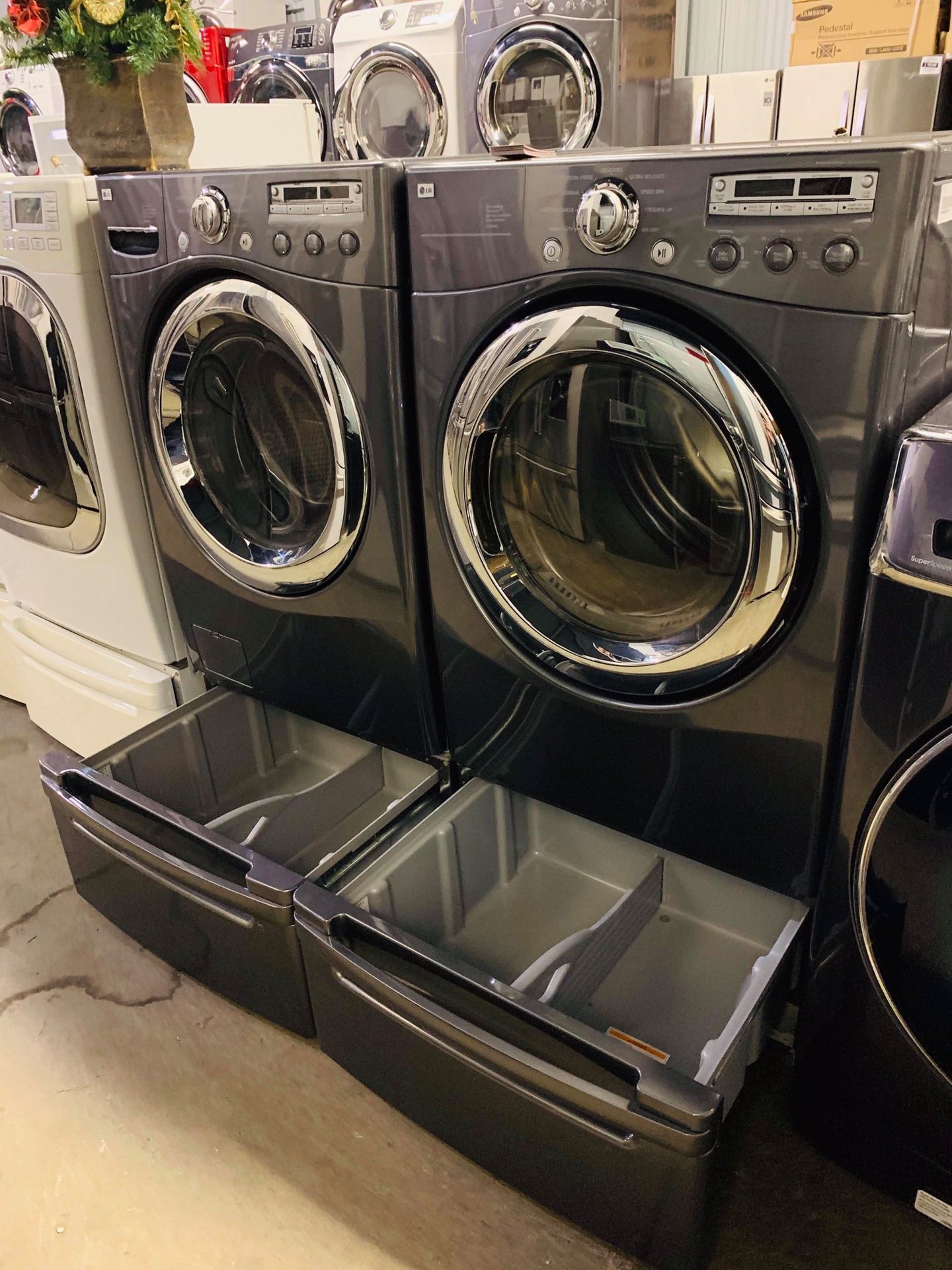 LG WASHER AND DRYER 💸💸