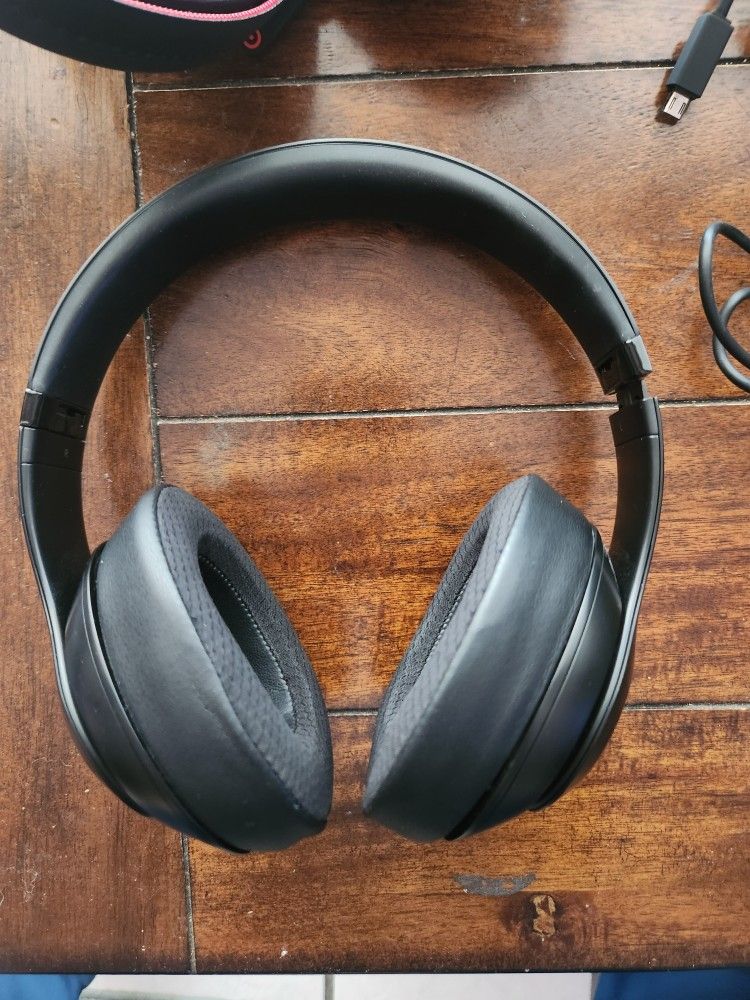 Beats Studio 3 wireless headphones