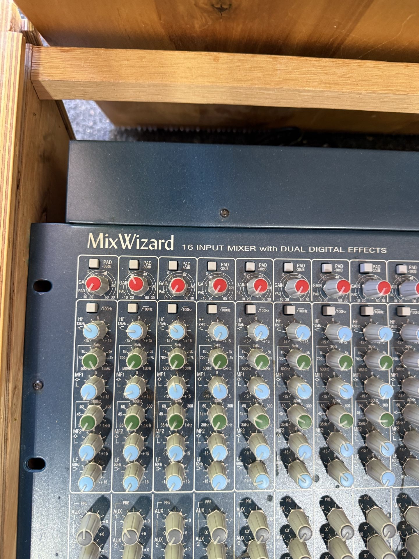 Mix Wizard 16 - Sound Mixer