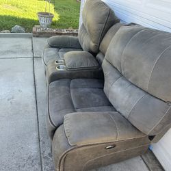 ***FREE DOUBLE RECLINER*****