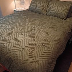 Brand New Mattress/Linens