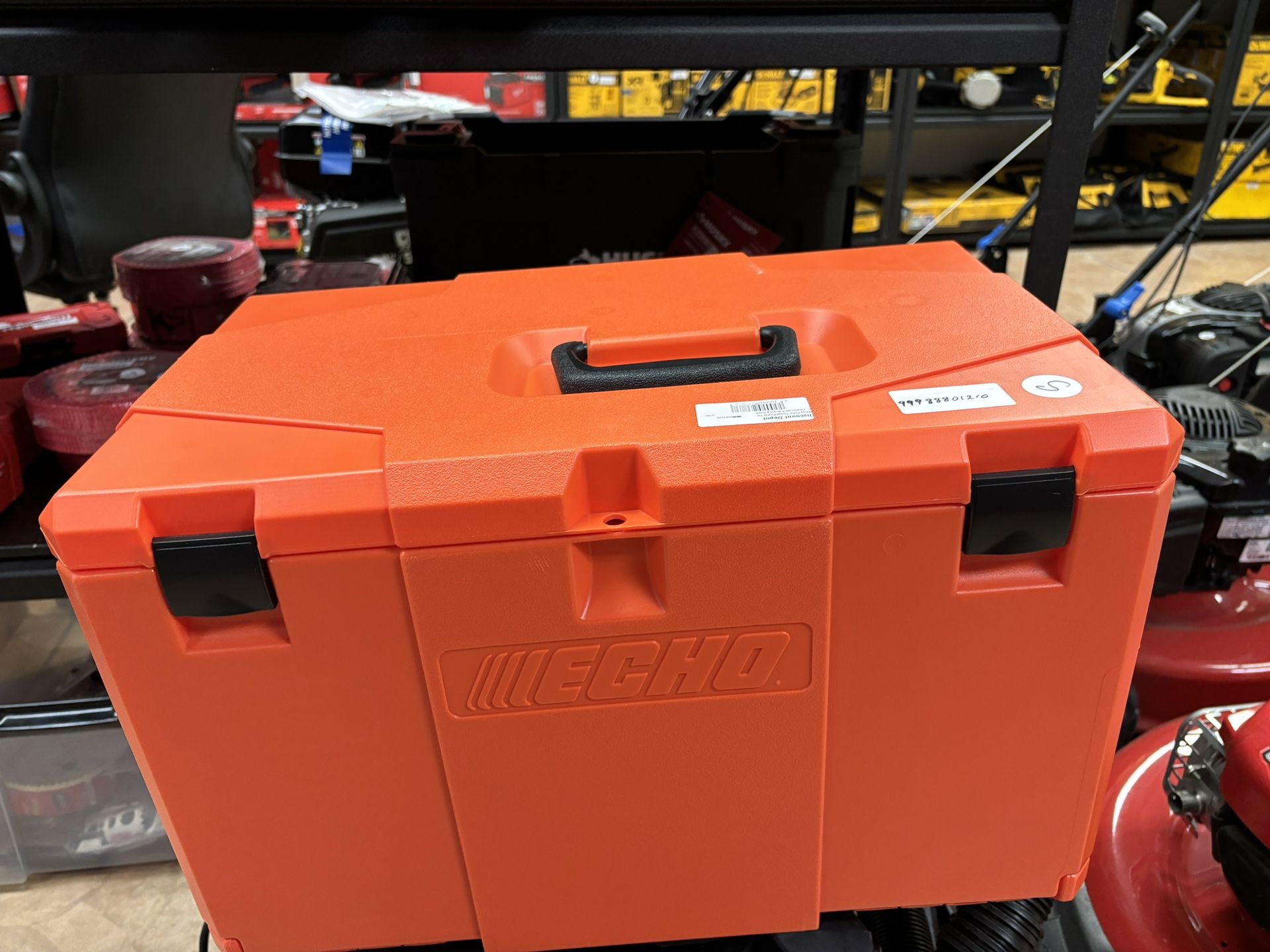 Echo ToughChest 20in Chainsaw Carrying Case for Sale in Mesa, AZ OfferUp