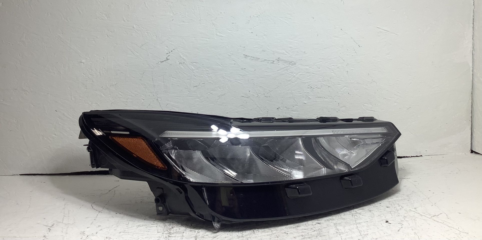 2023 2025 Ford Escape right LED headlight (1A)