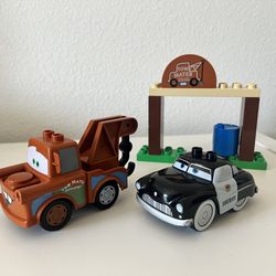 Lego DUPLO 5814 Disney Cars Mater's Yard Set RARE