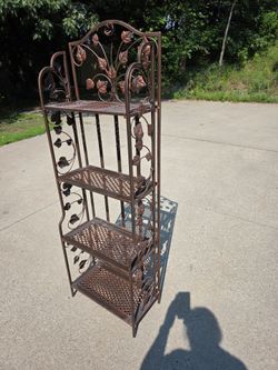 Metal folding shelf