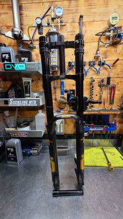 2025 ohlins DH38 race fork from program