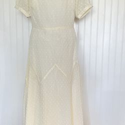 Lulu’s Cream dress Midi Dress Small Short Sleeve size M