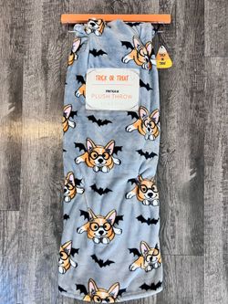Trick Or Treat Spooktacular Corgi Dog & Bats Plush Throw Blanket 50in x 70in NEW