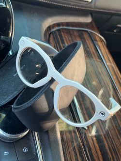 Oakley metas