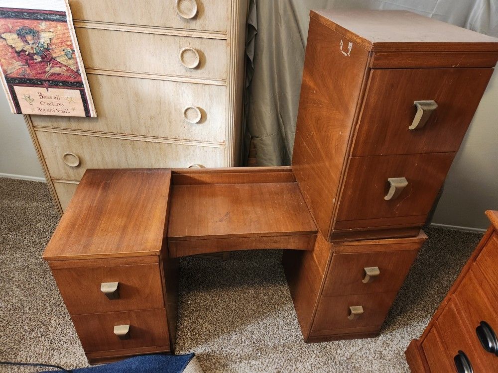 Mid Century Vanity Set