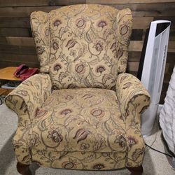 Comfortable Recliner Chair