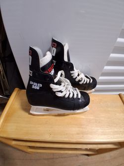 Toddler size 3 ice skates