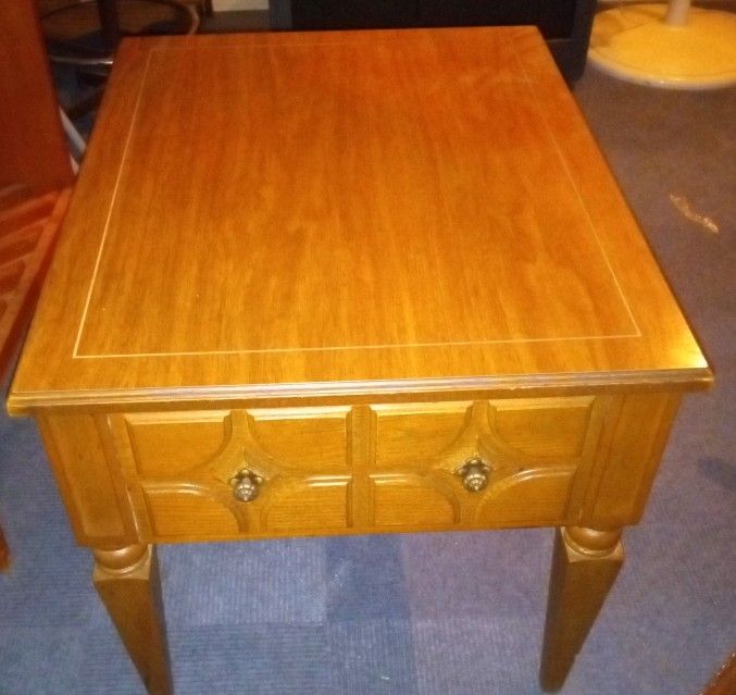 Mersman Coffee And End table Set