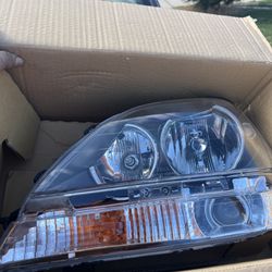 Lexus Headlight 
