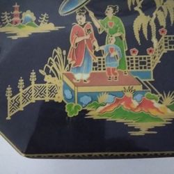 Vintage Daher Lidded Metal Tin Container , Oriental Theme Design  5.5" X 3.75"