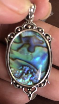 Abalone pendant 30 mm nickel free