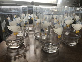 Vintage country goose cups (collectibles)
