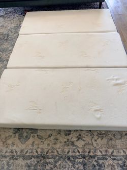 Tri fold Mattress
